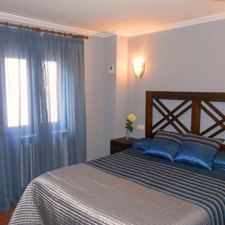 Casa Navarrete El Cuervo  Luaran gambar